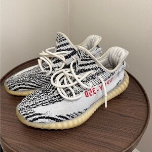 Adidas Yeezy Zebra